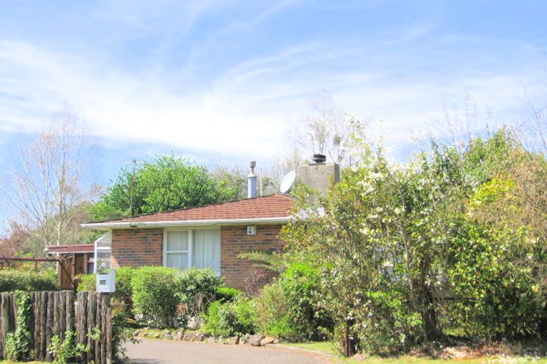 Photo of property in 19 Pedlar Street, Mangakakahi, Rotorua, 3015