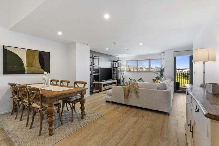 Photo of property in 70 Squadron Drive, Hobsonville, Auckland, 0616