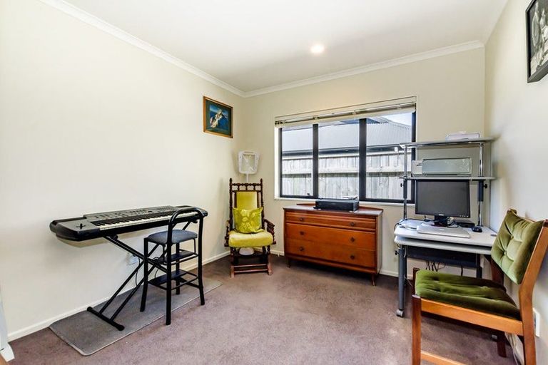 Photo of property in 23 Consort Close, Paraparaumu Beach, Paraparaumu, 5032