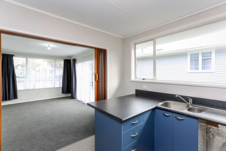 Photo of property in 21 Pembroke Street, Westown, New Plymouth, 4310