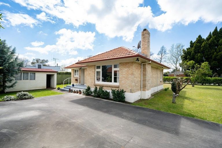 Photo of property in 141 Victoria Street, Cambridge, 3434