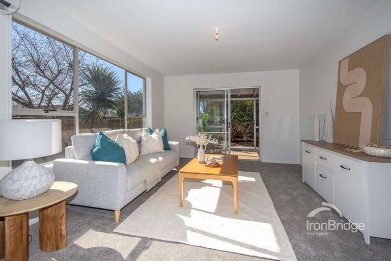 Photo of property in 1/72 Waratah Street, Avondale, Christchurch, 8061