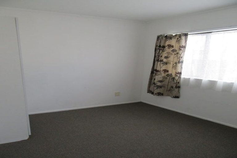 Photo of property in 9 Clayton Road, Manurewa, Auckland, 2102