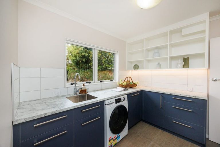 Photo of property in 221b Victoria Avenue, Hokowhitu, Palmerston North, 4410