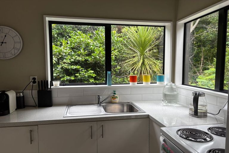 Photo of property in 14 Sandy Bay Road, Black Rock, Picton, 7282