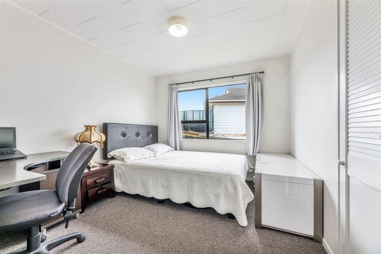 Photo of property in 213 Mahia Road, Wattle Downs, Auckland, 2103