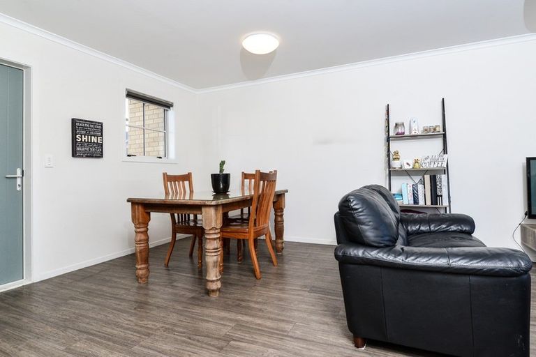 Photo of property in 27 Chiefs Court, Hamilton East, Hamilton, 3216