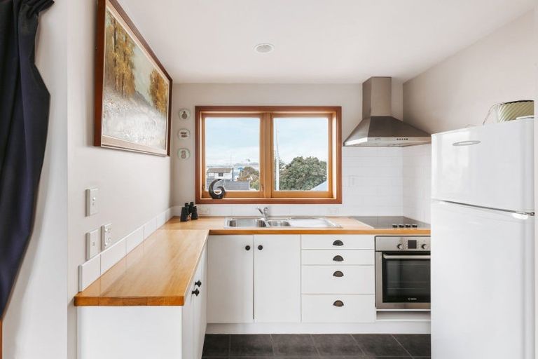 Photo of property in 44 Oceanview Road, Mount Maunganui, 3116