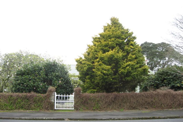 Photo of property in 49 Carthew Street, Okato, 4335