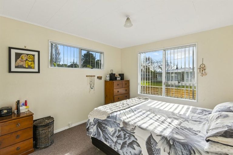 Photo of property in 6a Buckley Grove, Paraparaumu, 5032