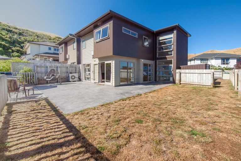 Photo of property in 23 Gifford Grove, Churton Park, Wellington, 6037