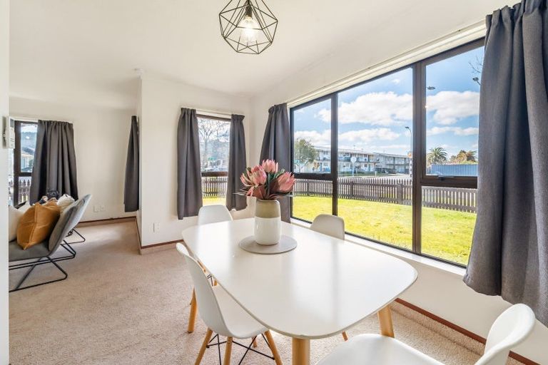 Photo of property in 52 Mcparland Street, Ebdentown, Upper Hutt, 5018