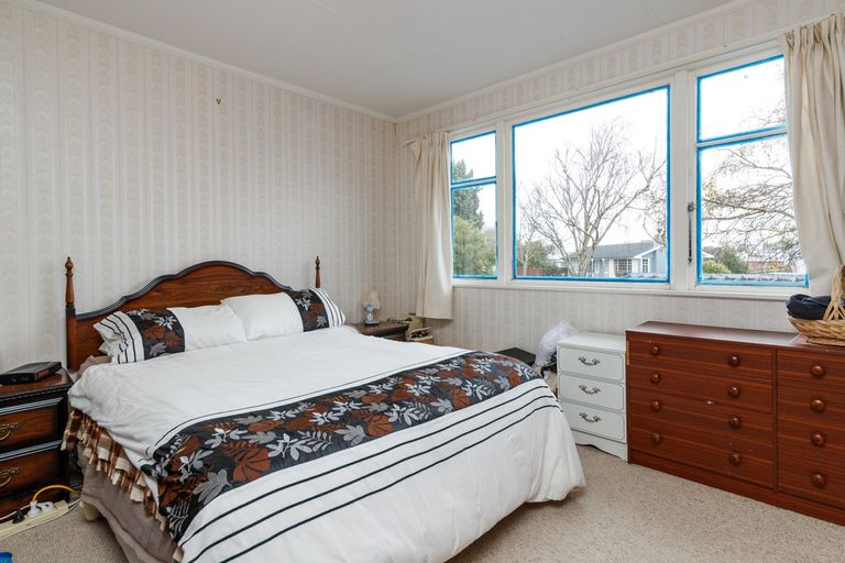 Photo of property in 89 Ruamahanga Crescent, Terrace End, Palmerston North, 4410