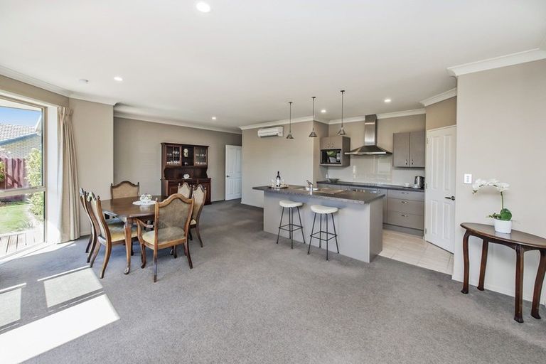 Photo of property in 5 Stanwood Grove, Darfield, 7510