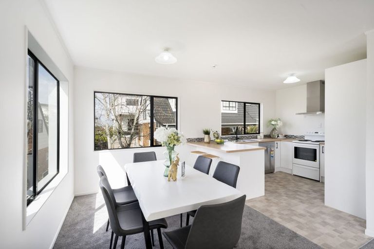 Photo of property in 4229 Great North Road, Glendene, Auckland, 0602