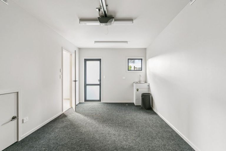 Photo of property in 365c Karori Road, Karori, Wellington, 6012