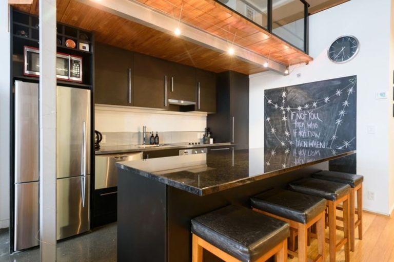 Photo of property in Stadium Garden Flats, 116/107 Thorndon Quay, Pipitea, Wellington, 6011