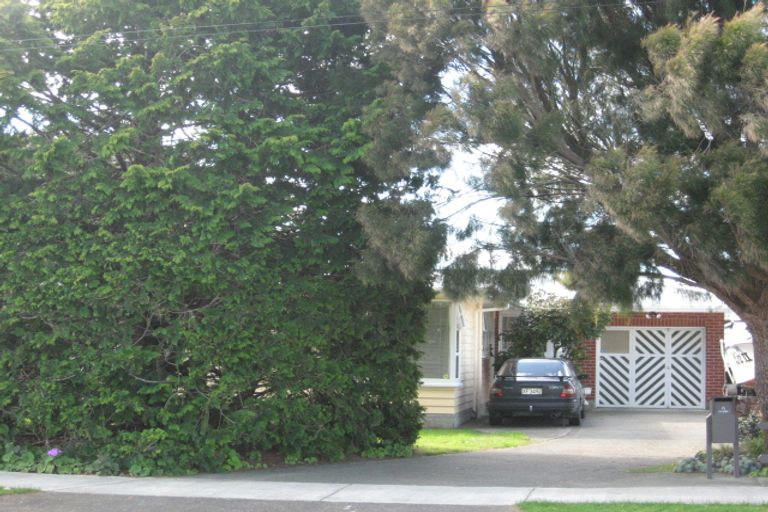 Photo of property in 15 Meadowvale Drive, Levin, 5510