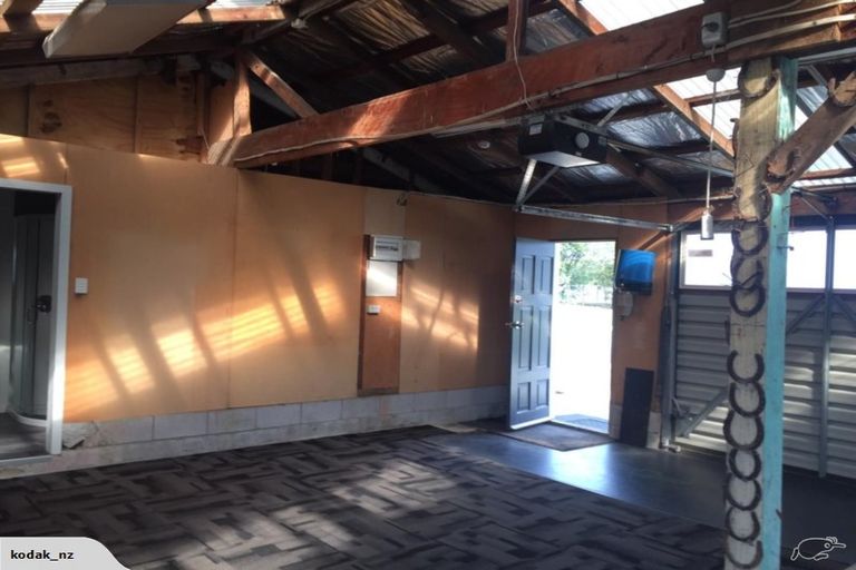 Photo of property in 80 Great South Road, Pokeno, 2402