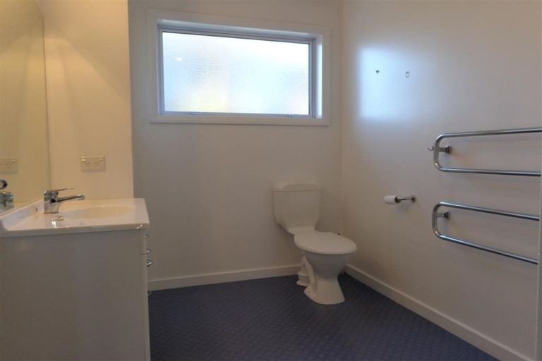 Photo of property in 7a Memorial Avenue, Ilam, Christchurch, 8053