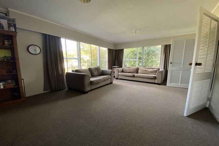 Photo of property in 4 Julia Place, Tawa, Wellington, 5028