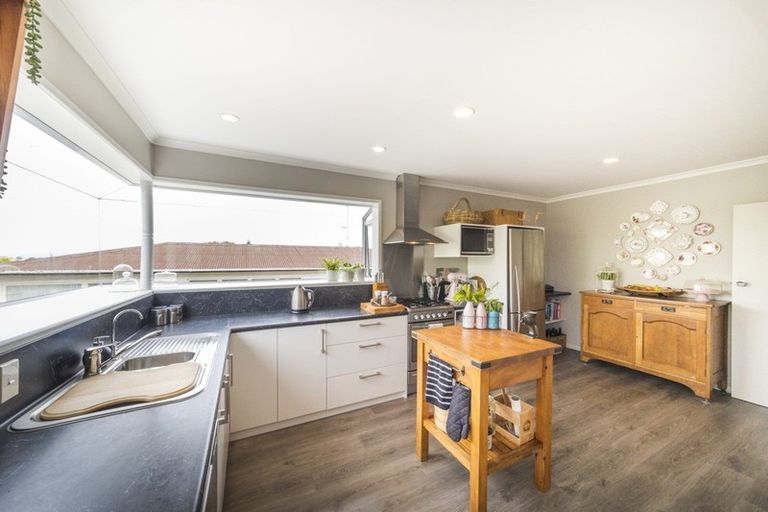 Photo of property in 90 West Street, Feilding, 4702