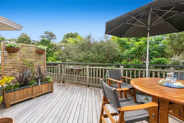 Photo of property in 47 Red Hibiscus Road, Stanmore Bay, Whangaparaoa, 0932