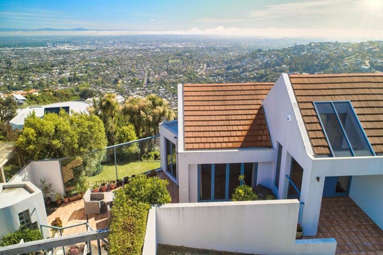 Photo of property in 7 Harry Ell Drive, Cashmere, Christchurch, 8022