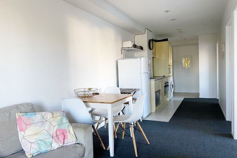 Property details for Harbour Green Apartments, 501/11 Union Street