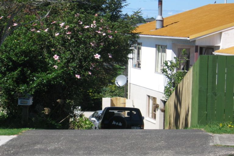 Photo of property in 1/30 Arran Road, Browns Bay, Auckland, 0630