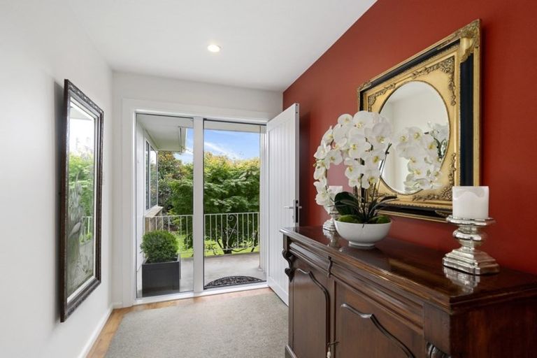 Photo of property in 34 Rosedale Place, Avonhead, Christchurch, 8042