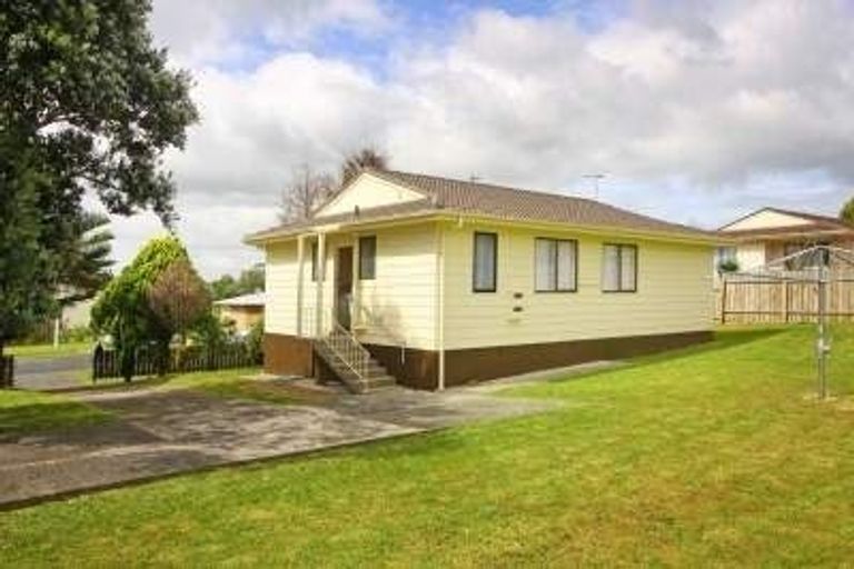 Photo of property in 48 Archboyd Avenue, Mangere East, Auckland, 2024