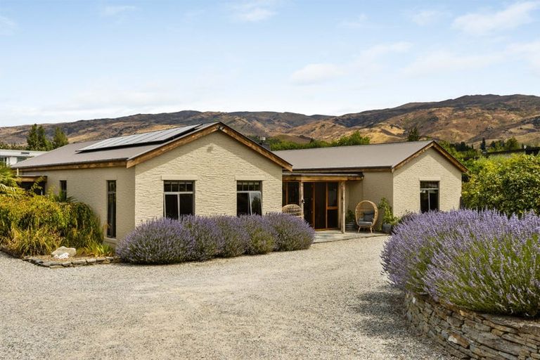 Photo of property in 57 Hall Road, Bannockburn, Cromwell, 9384