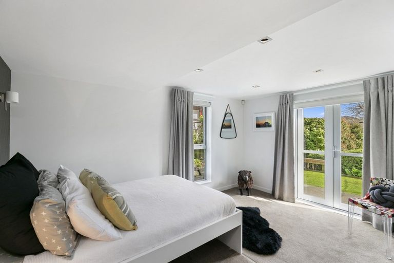 Photo of property in 32 Torwood Road, Khandallah, Wellington, 6035