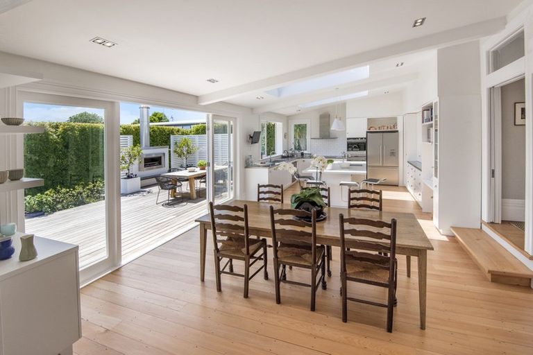 Photo of property in 126 Calliope Road, Stanley Point, Auckland, 0624