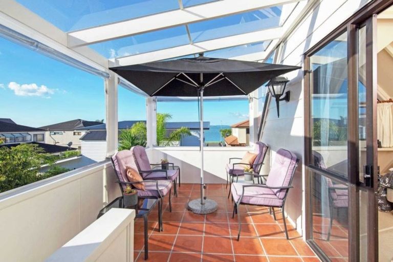 Photo of property in 14 Rogers Avenue, Eastern Beach, Auckland, 2012