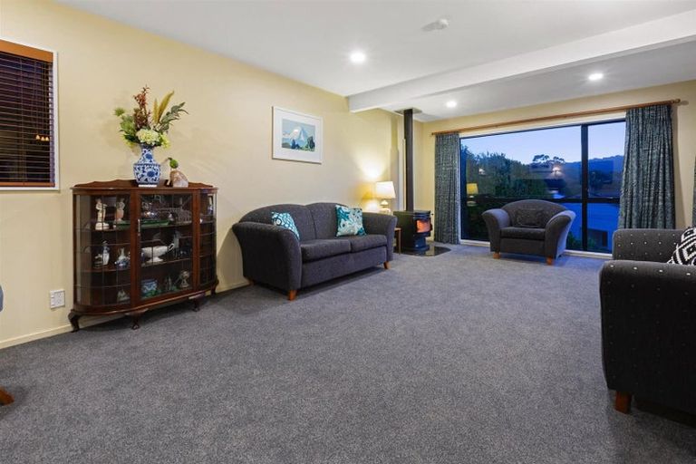 Photo of property in 44 Discovery Drive, Whitby, Porirua, 5024