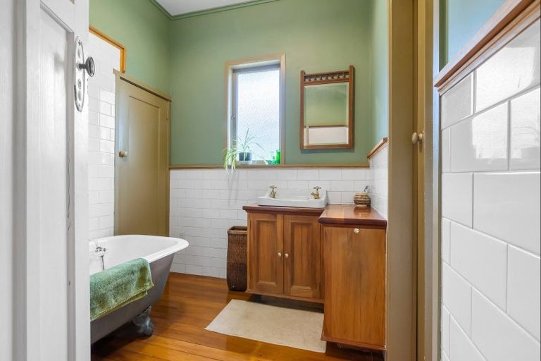 Photo of property in 10 East Street, Taumarunui, 3920