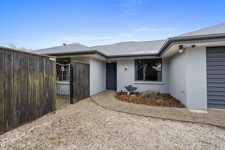 Photo of property in 12 Whiting Drive, Wakefield, 7025