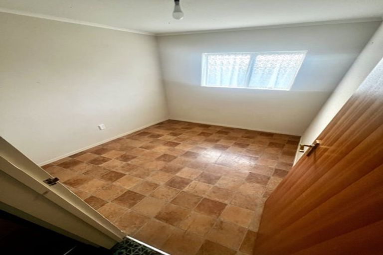 Photo of property in 11 Bethel Court, Milson, Palmerston North, 4414