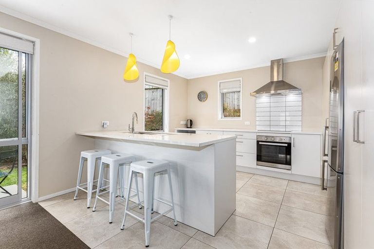 Photo of property in 7 Grapnel Lane, Whitby, Porirua, 5024