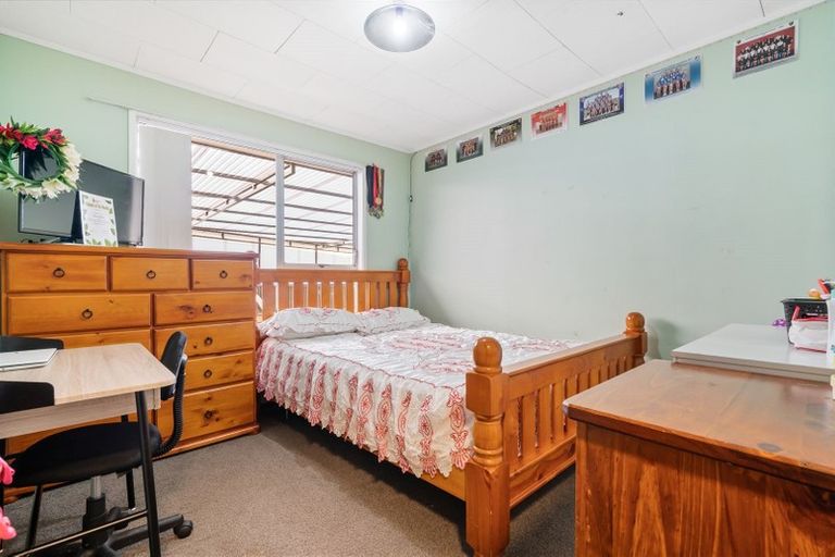 Photo of property in 35 Kindergarten Drive, Conifer Grove, Takanini, 2112