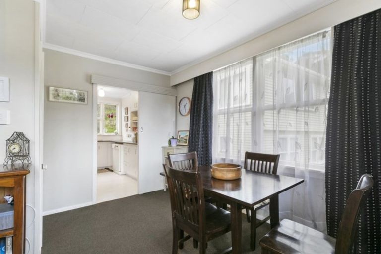 Photo of property in 21 Cleland Crescent, Naenae, Lower Hutt, 5011