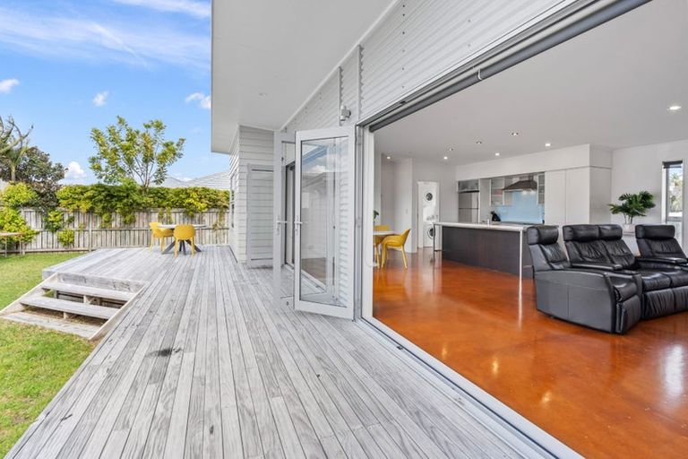 Photo of property in 31 Ata-mahina Way, Ruakaka, 0116