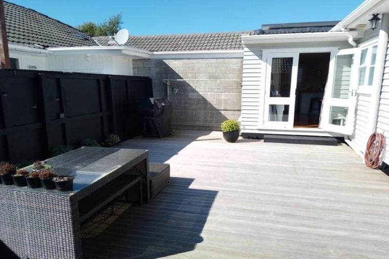 Photo of property in 6 Coates Grove, Silverstream, Upper Hutt, 5019