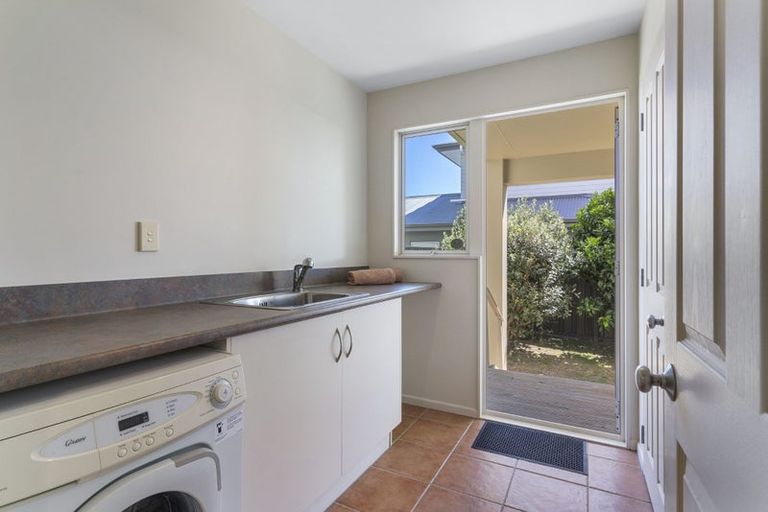Photo of property in 301 Beach Road, Whangamata, 3620