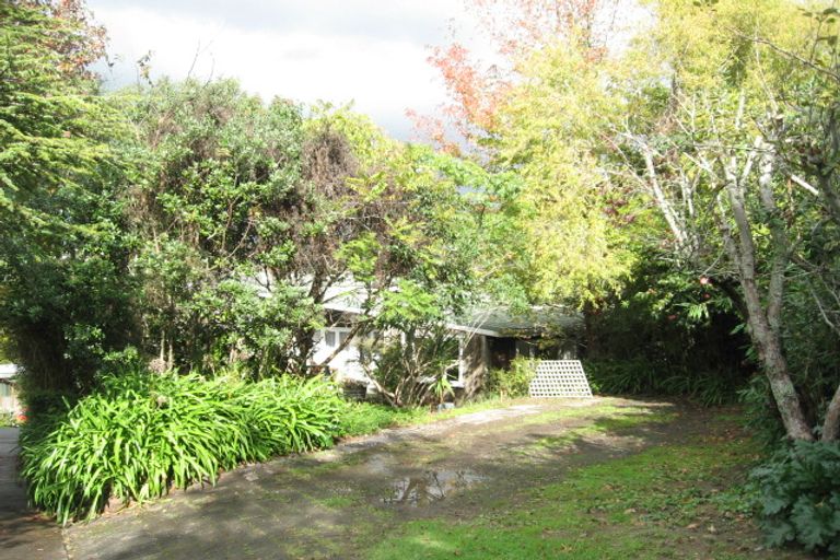 Photo of property in 7 Gibson Place, Mellons Bay, Auckland, 2014