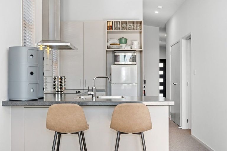 Photo of property in 33 Foley Grove, Pyes Pa, Tauranga, 3110