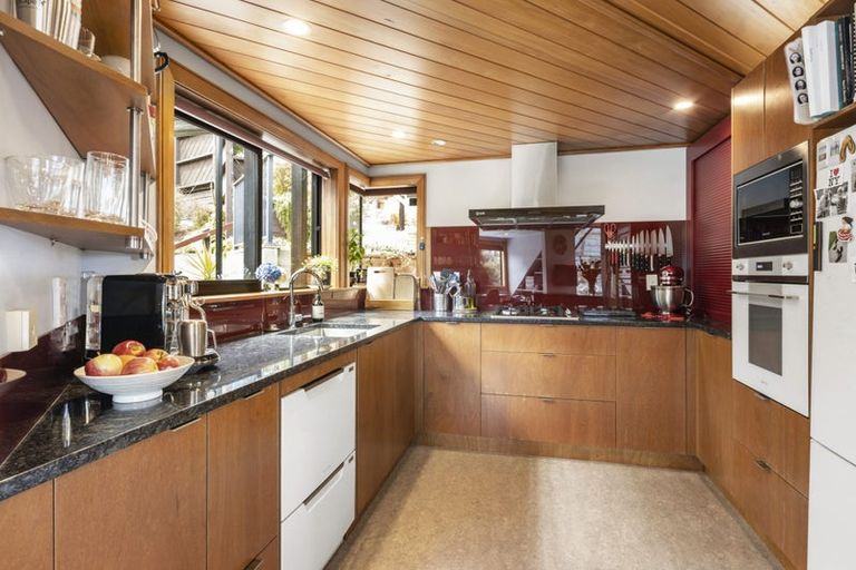 Photo of property in 14 Madras Street, Khandallah, Wellington, 6035