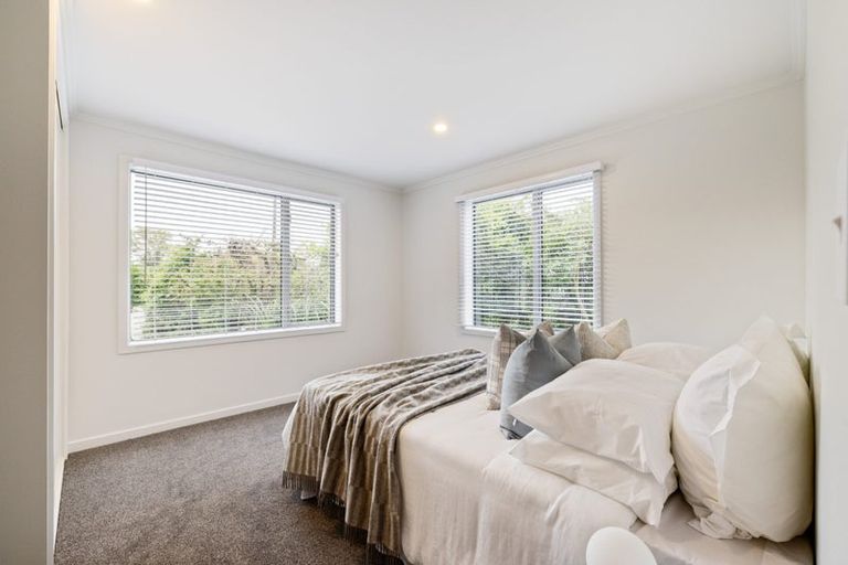 Photo of property in 35 Kirkwood Avenue, Upper Riccarton, Christchurch, 8041